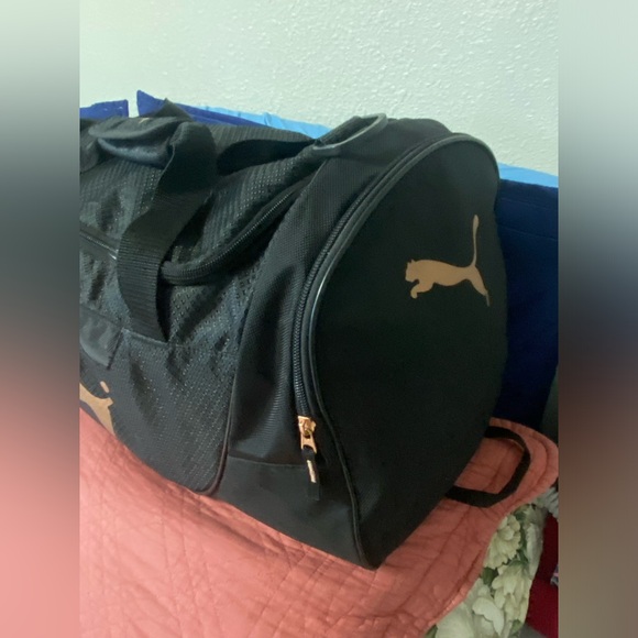 PUMA Rose Gold Travel Duffle Bag - Picture 2 of 8